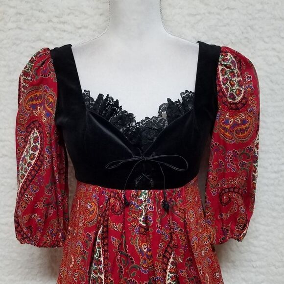 𝅺RARE Vintage 1970s Rags Red Paisley Velvet Cottagecore Victorian Prairie Dress - Picture 6 of 16